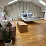 Zenja - Free Private Parking - Skocjan Caves - Cozy Garden * Divača