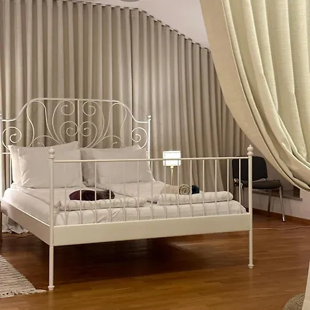 Zenja - With Cozy Garden & Free Private Parking * Divača