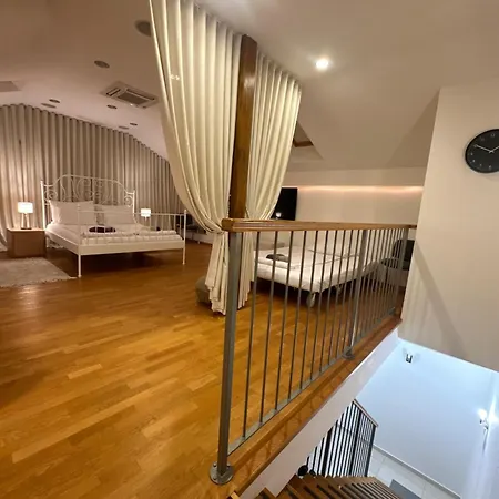 דירה Zenja - With Cozy Garden & Free Private Parking